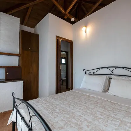 Myrto Villas Stoúpa