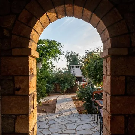 Myrto Villas 4* 스투파
