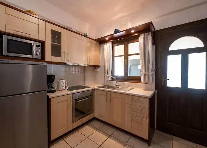 Myrto Villas Aparthotel 4*