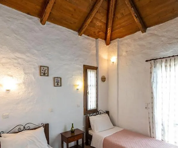 Aparthotel Myrto Villas 4*