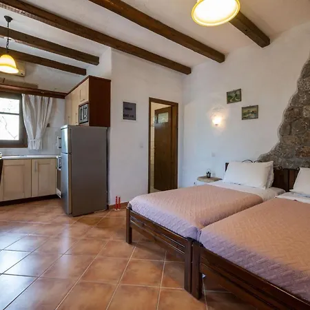 Myrto Villas 4* Stoúpa
