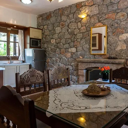 Myrto Villas 4*