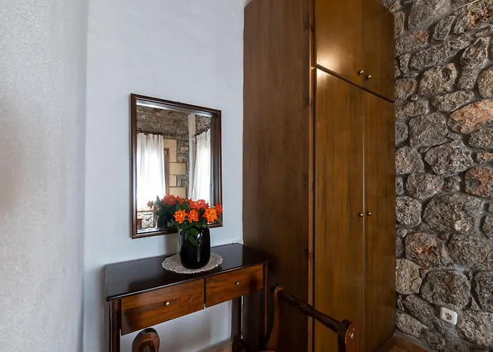 Myrto Villas Lägenhetshotell Stoúpa